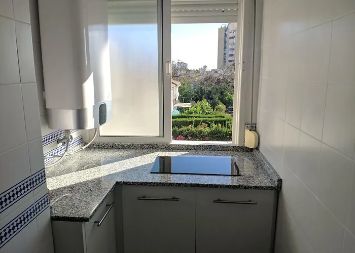 דירה Adelfas חרז